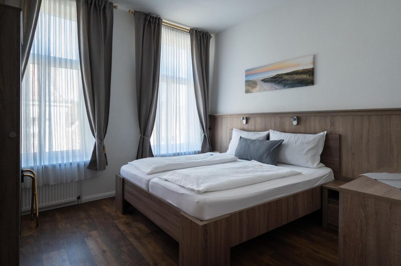Alt-Emder Buergerhaus Otel Emden Dış mekan fotoğraf